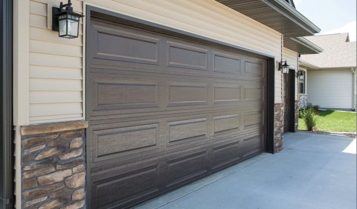 simple pattern garage door - wood